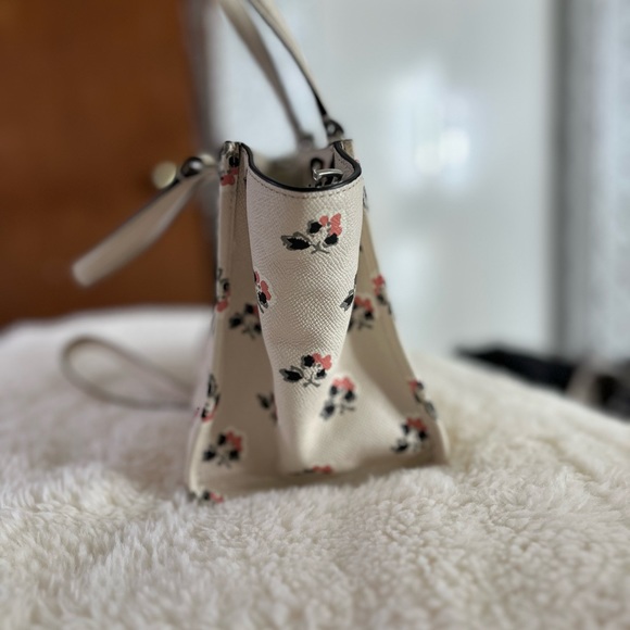 Coach Leather Crossbody - Picture 6 of 8